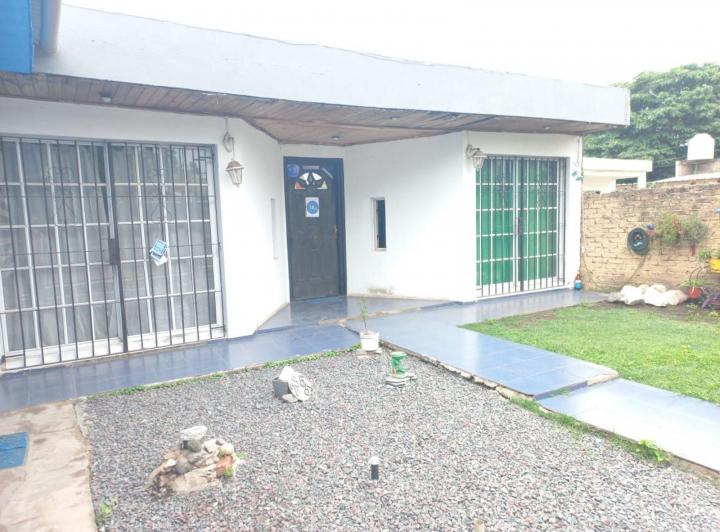 Casa · 200m² · 4 Ambientes · 1 Cochera