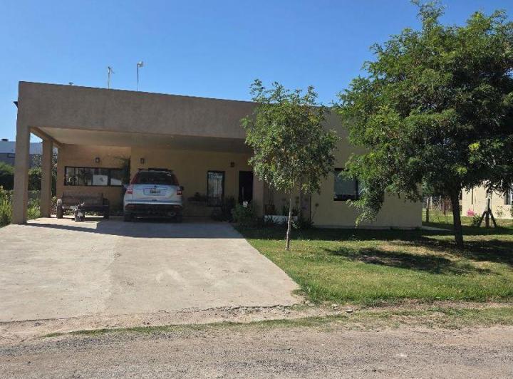 Casa · 160m² · 4 Ambientes · 1 Cochera