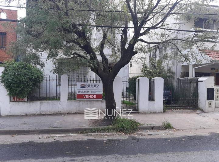 Casa · 210m² · 4 Ambientes · 1 Cochera