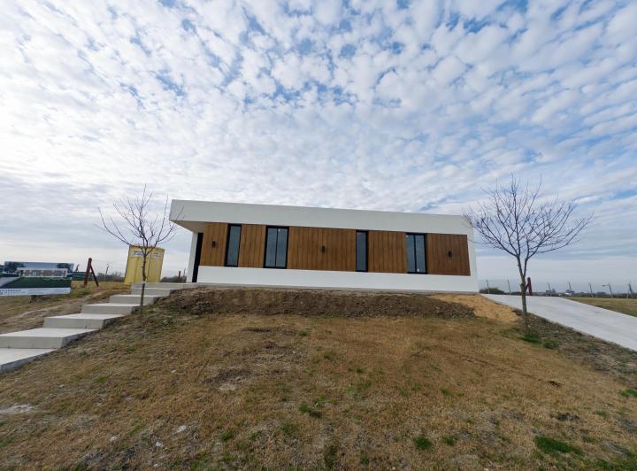 Casa · 190m² · 4 Ambientes · 2 Cocheras