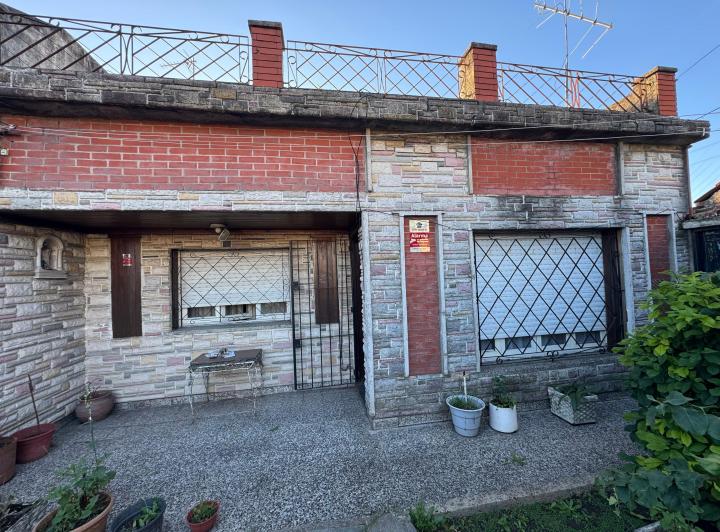 Casa · 80m² · 3 Ambientes · 1 Cochera