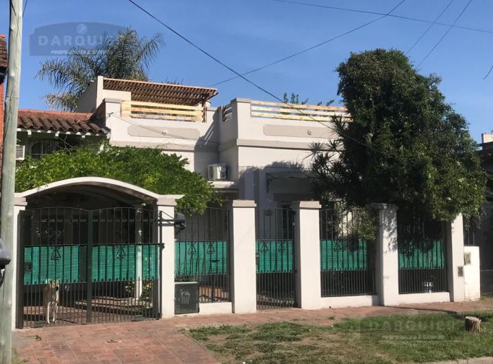 Casa · 95m² · 2 Dormitorios · 1 Cochera