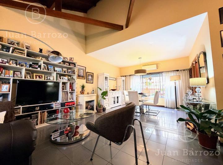 Casa · 130m² · 3 Ambientes · 1 Cochera