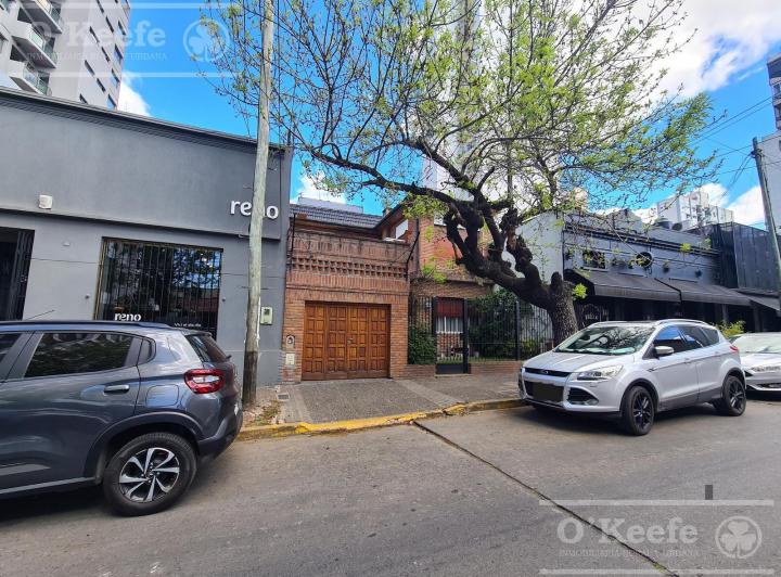 Casa · 234m² · 4 Ambientes · 1 Cochera