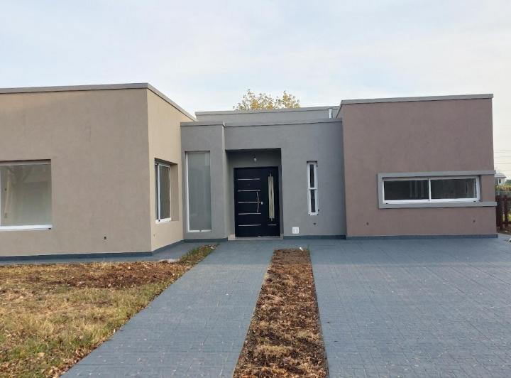Casa · 184m² · 5 Ambientes · 1 Cochera