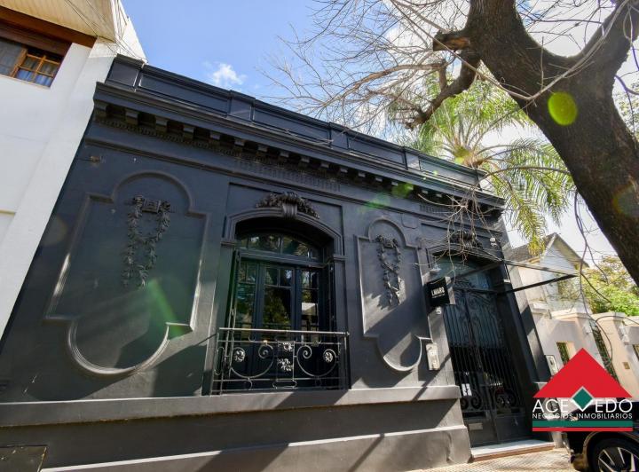 Casa · 200m² · 6 Ambientes