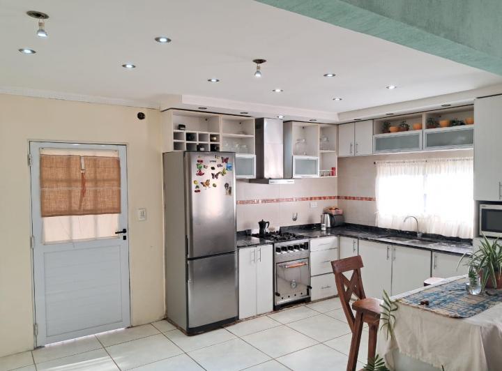Casa · 120m² · 4 Ambientes · 1 Cochera