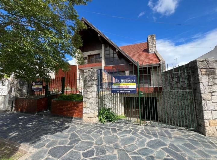 Casa · 1m² · 3 Dormitorios