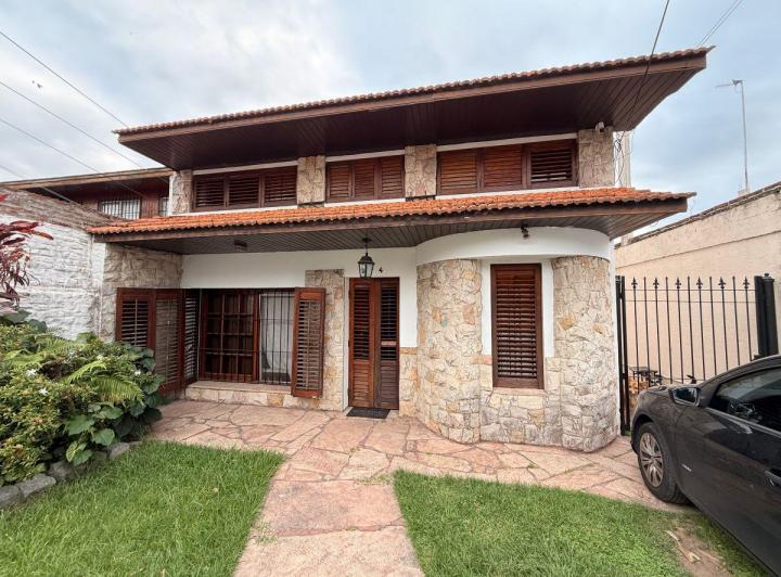 Casa · 100m² · 4 Ambientes · 1 Cochera