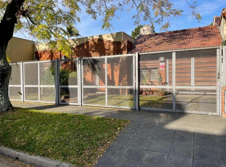 Casa · 112m² · 4 Ambientes · 1 Cochera