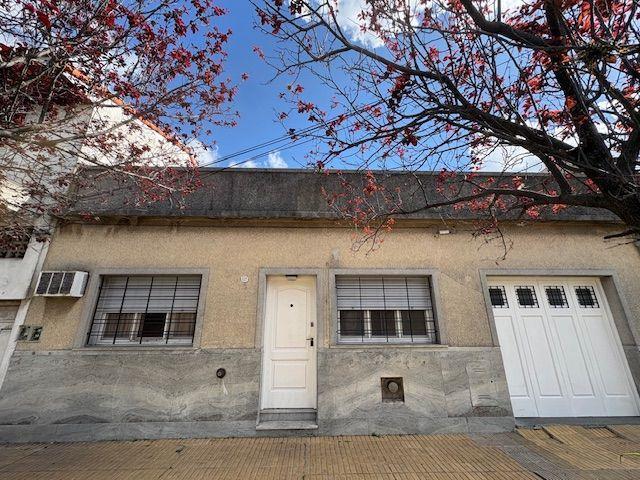 Casa · 108m² · 4 Ambientes · 1 Cochera