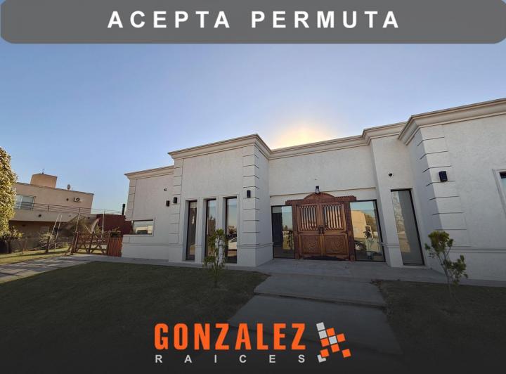 Casa · 182m² · 4 Ambientes · 2 Cocheras