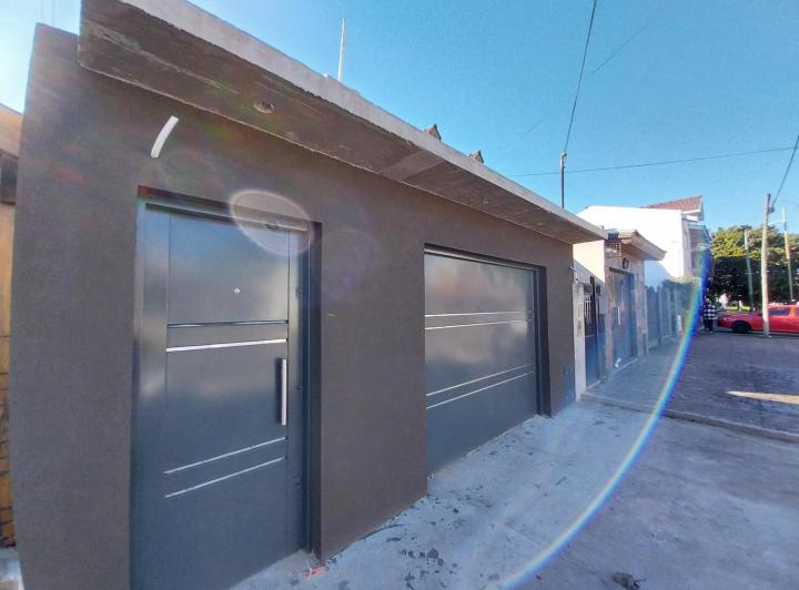 Casa · 130m² · 4 Ambientes · 1 Cochera