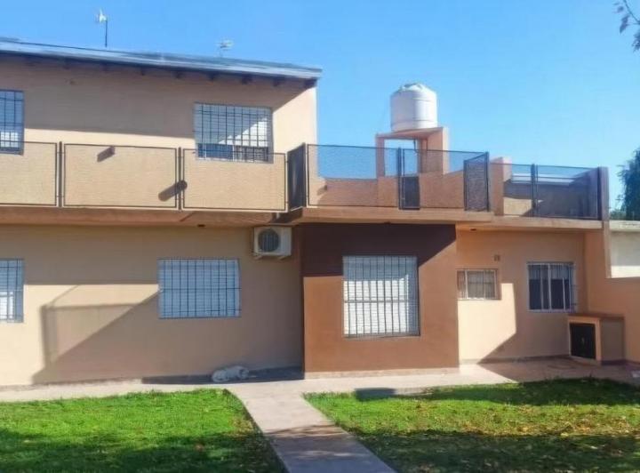 Casa · 110m² · 5 Ambientes · 1 Cochera