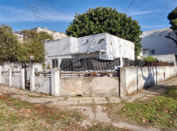 Casa · 50m² · 3 Ambientes · 1 Cochera