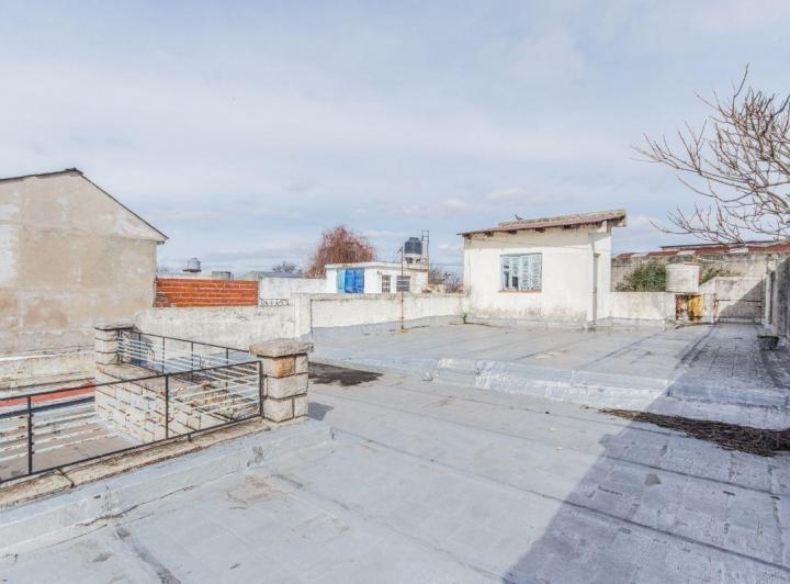 Casa · 121m² · 4 Ambientes · 2 Cocheras