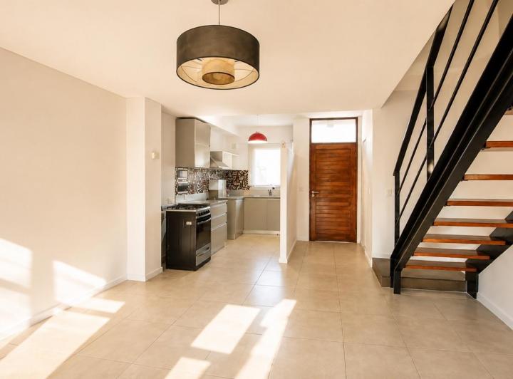 Casa · 113m² · 4 Ambientes · 1 Cochera