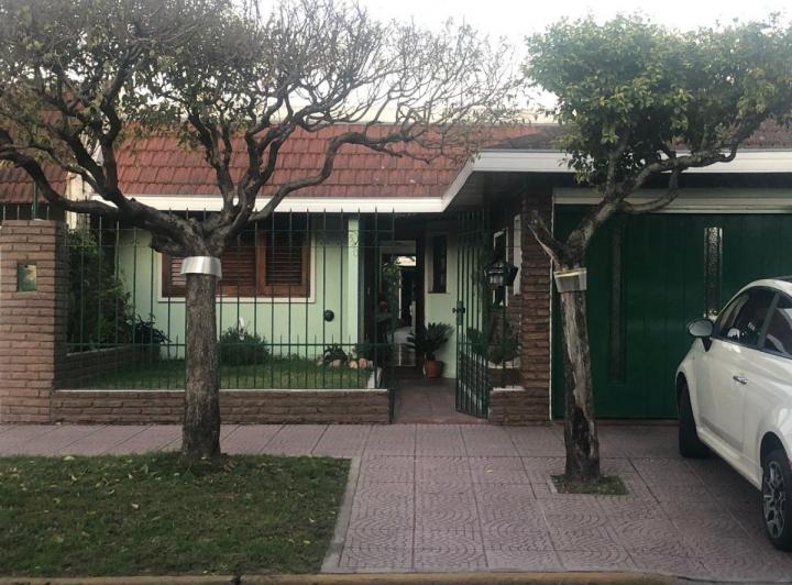 Casa · 192m² · 3 Ambientes · 1 Cochera