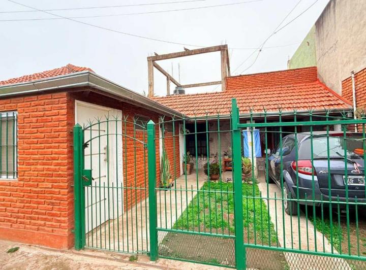 Casa · 123m² · 4 Ambientes · 1 Cochera