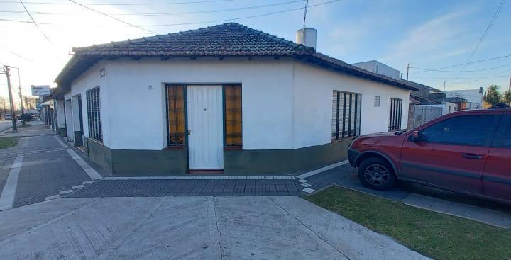 Casa · 90m² · 4 Ambientes · 1 Cochera