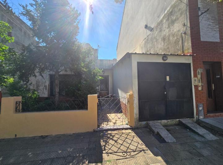 Casa · 130m² · 4 Ambientes · 1 Cochera