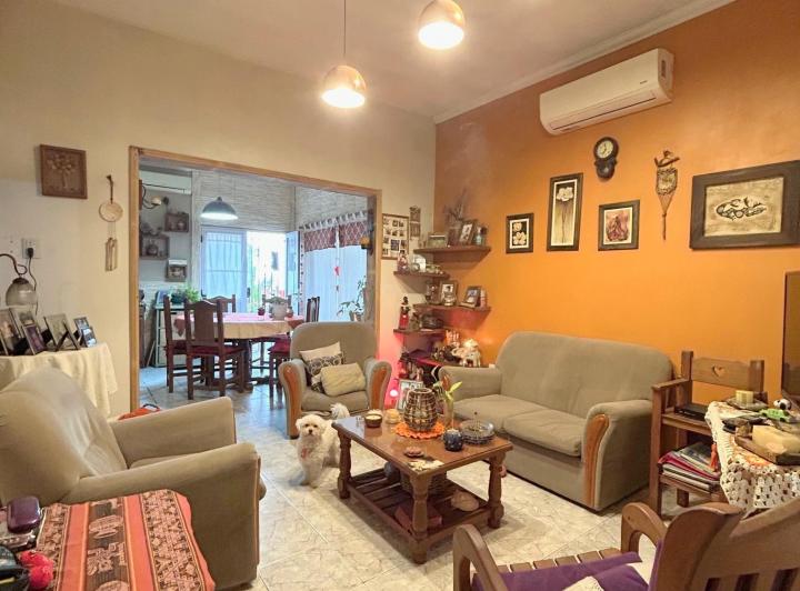 Casa · 90m² · 4 Ambientes · 1 Cochera