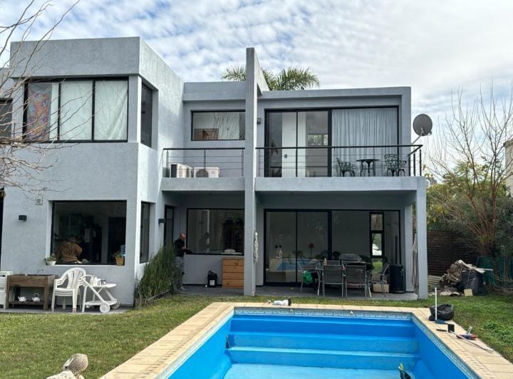 Casa · 190m² · 4 Ambientes