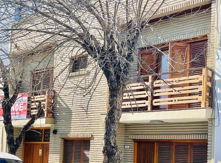 Casa · 140m² · 5 Ambientes · 1 Cochera