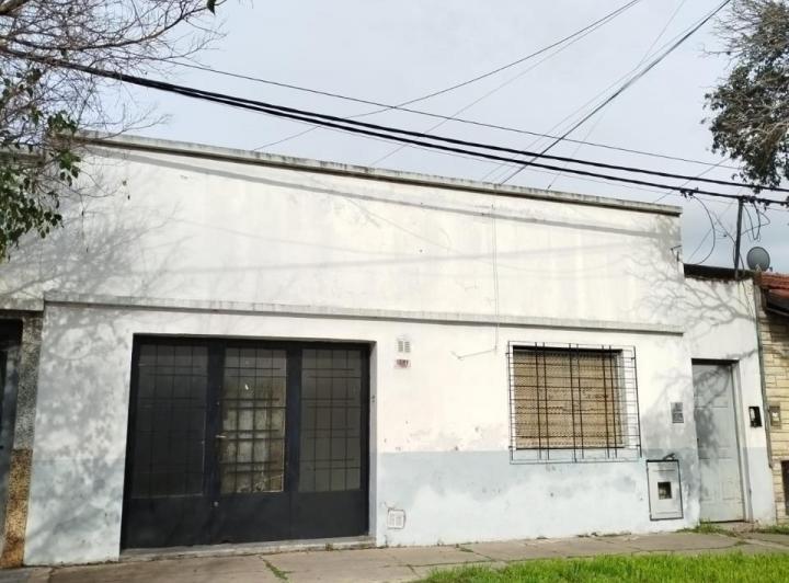 Casa · 121m² · 5 Ambientes · 1 Cochera