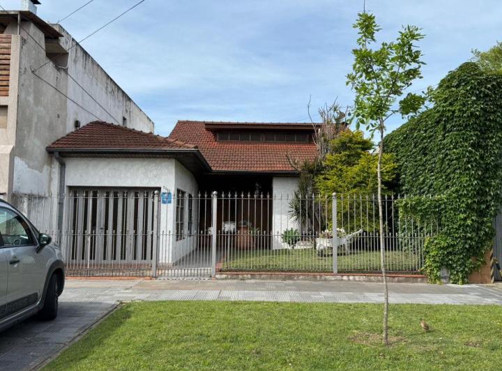 Casa · 116m² · 3 Ambientes · 1 Cochera