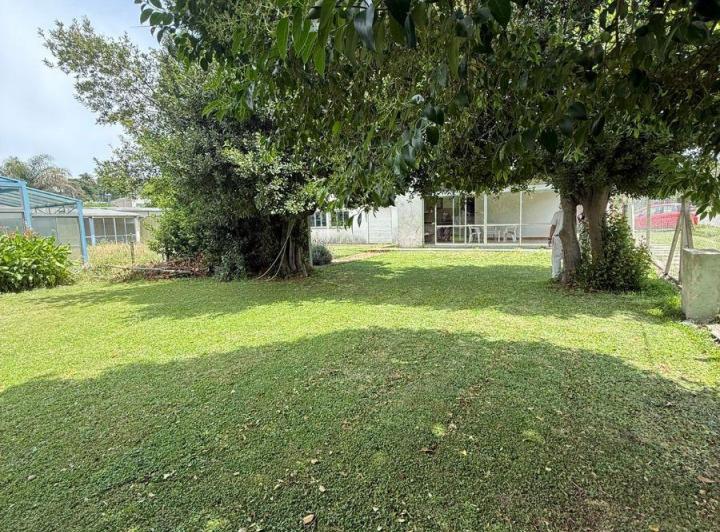 Casa · 310m² · 7 Ambientes · 6 Cocheras