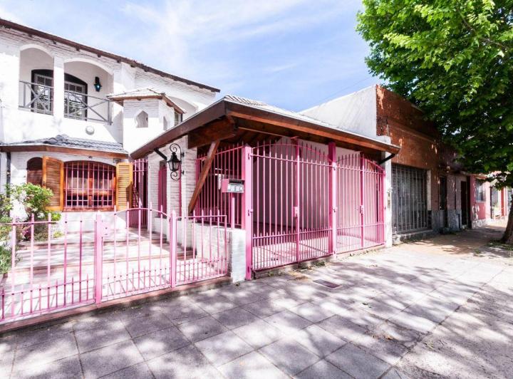 Casa · 223m² · 4 Ambientes · 2 Cocheras