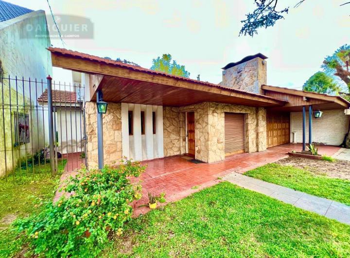 Casa · 274m² · 4 Ambientes · 2 Cocheras