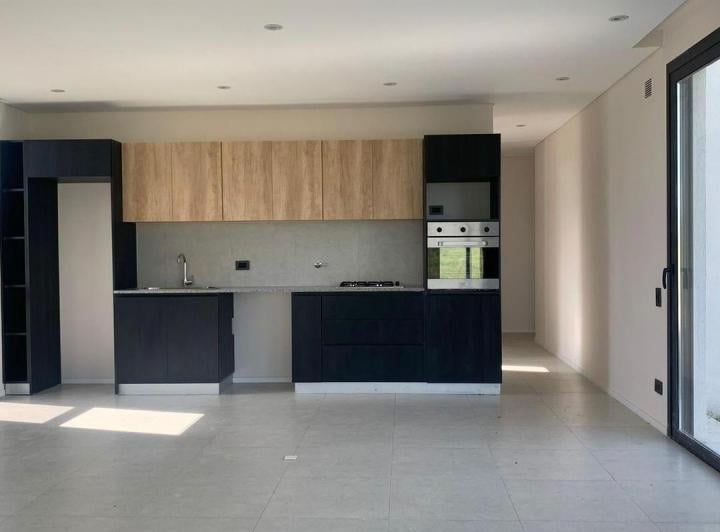 Casa · 180m² · 4 Ambientes