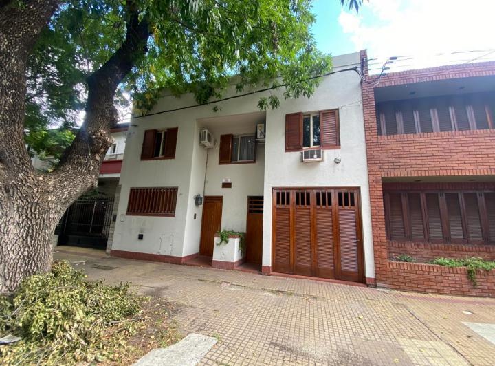 Casa · 195m² · 4 Ambientes · 1 Cochera