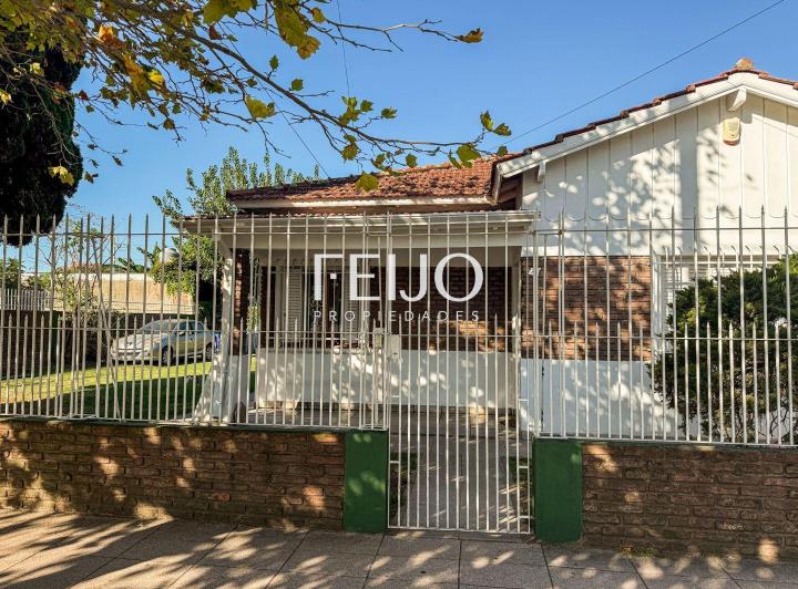 Casa · 100m² · 3 Ambientes · 2 Cocheras