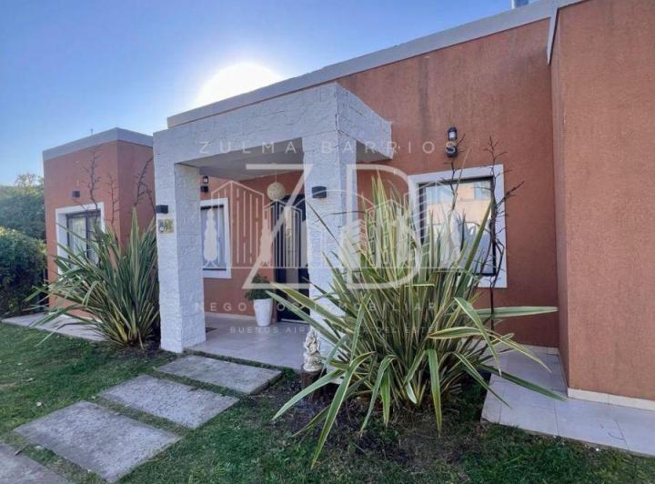 Casa · 125m² · 4 Ambientes · 2 Cocheras