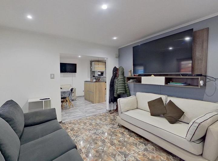 Casa · 260m² · 3 Ambientes · 1 Cochera