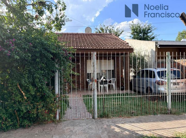 Casa · 84m² · 4 Ambientes · 1 Cochera