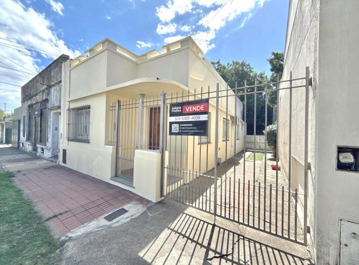 Casa · 150m² · 3 Ambientes · 4 Cocheras