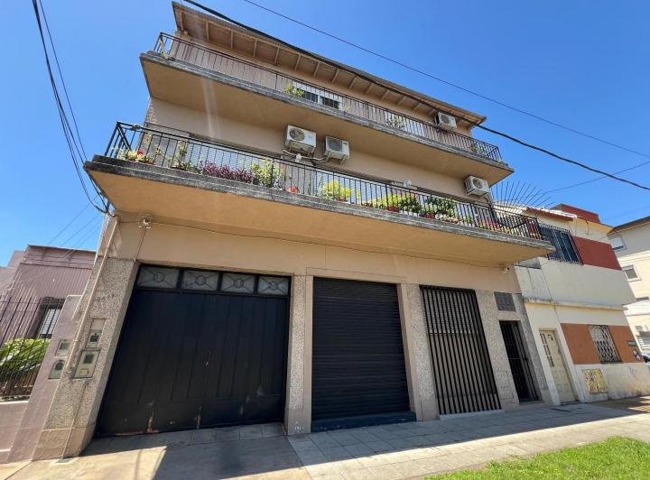 Casa · 155m² · 4 Ambientes · 1 Cochera