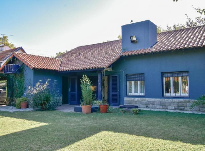 Casa · 256m² · 6 Ambientes