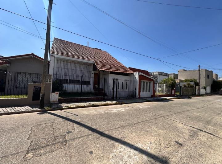 Casa · 233m² · 4 Ambientes
