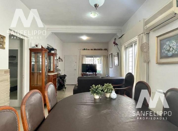 Casa · 122m² · 5 Ambientes