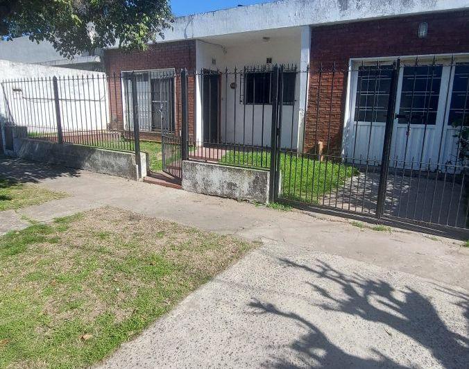 Casa · 85m² · 4 Ambientes · 1 Cochera