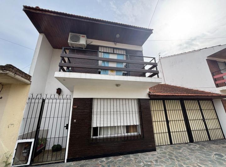 Casa · 80m² · 3 Ambientes · 1 Cochera