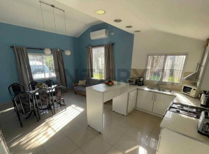 Casa · 100m² · 4 Ambientes · 1 Cochera