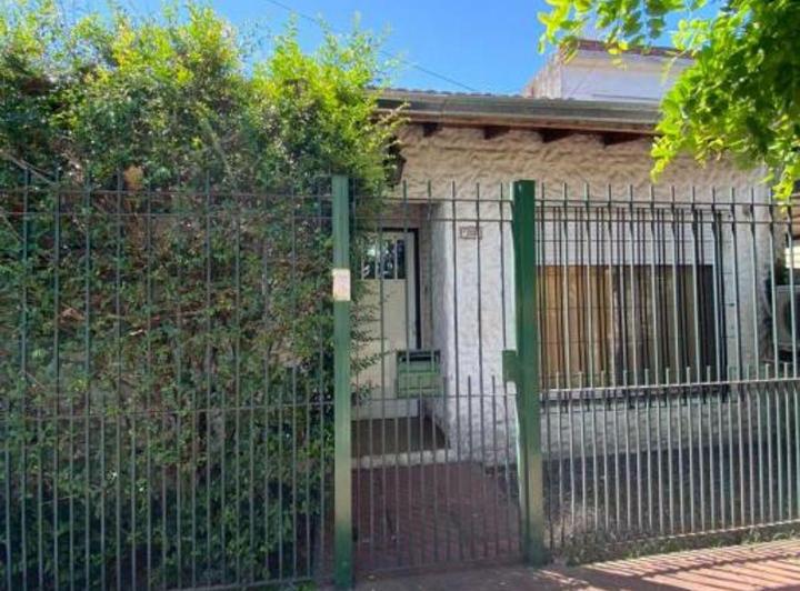 Casa · 120m² · 4 Ambientes · 1 Cochera