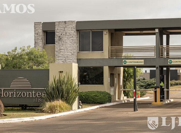 Casa · 146m² · 3 Dormitorios · 1 Cochera