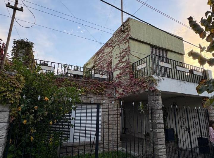 Casa · 129m² · 4 Ambientes · 1 Cochera